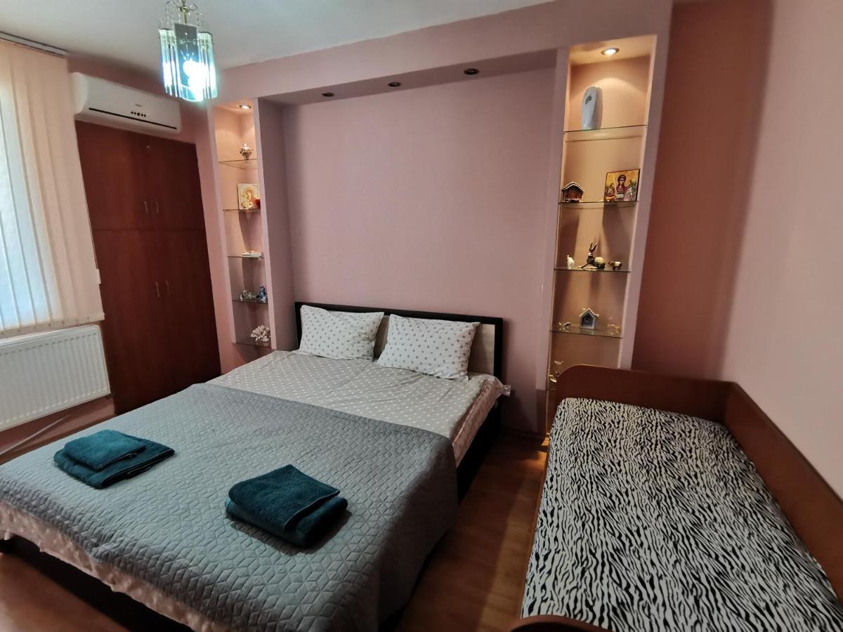 Central Apartment Targovishte Luaran gambar
