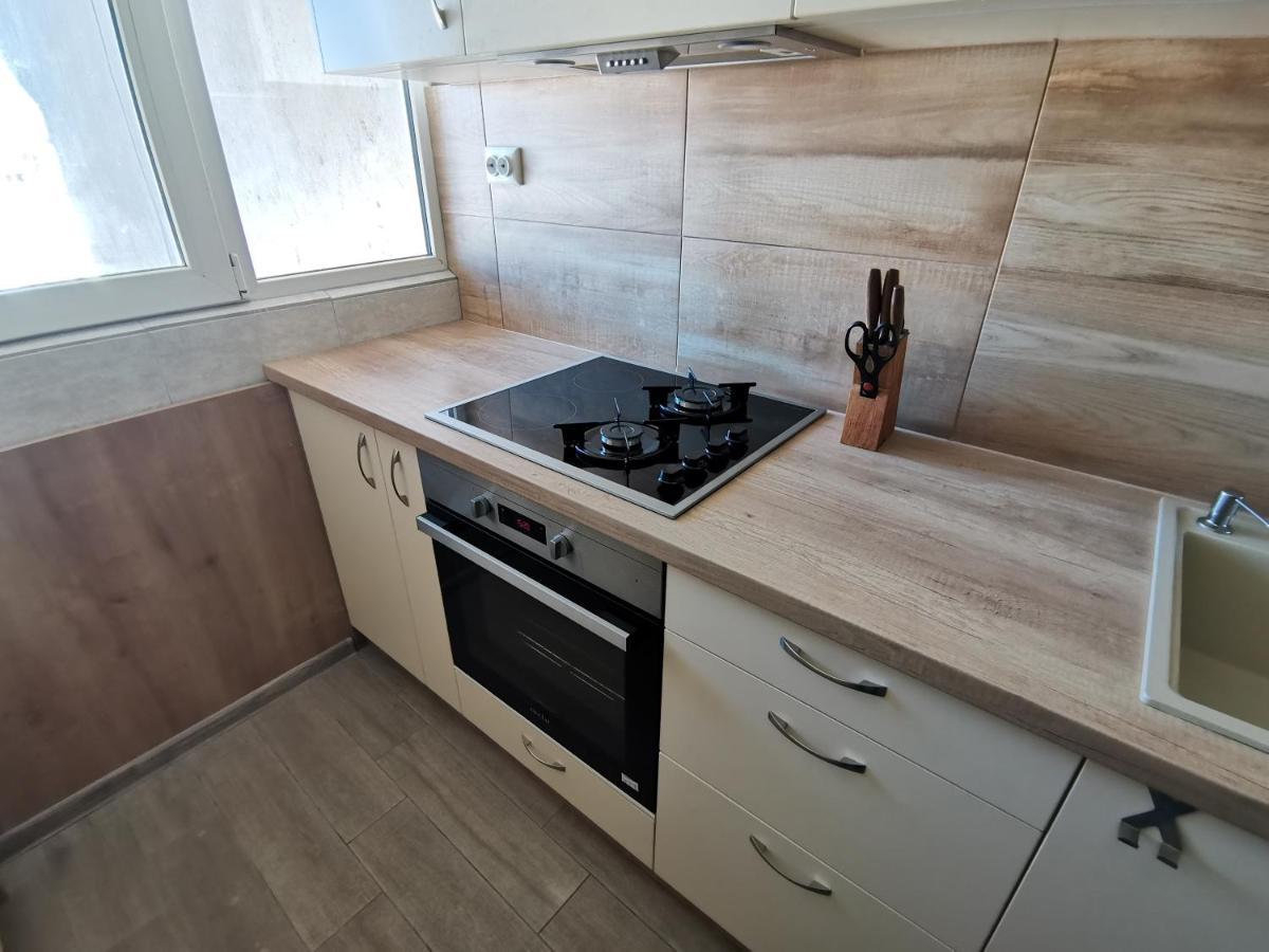 Central Apartment Targovishte Luaran gambar