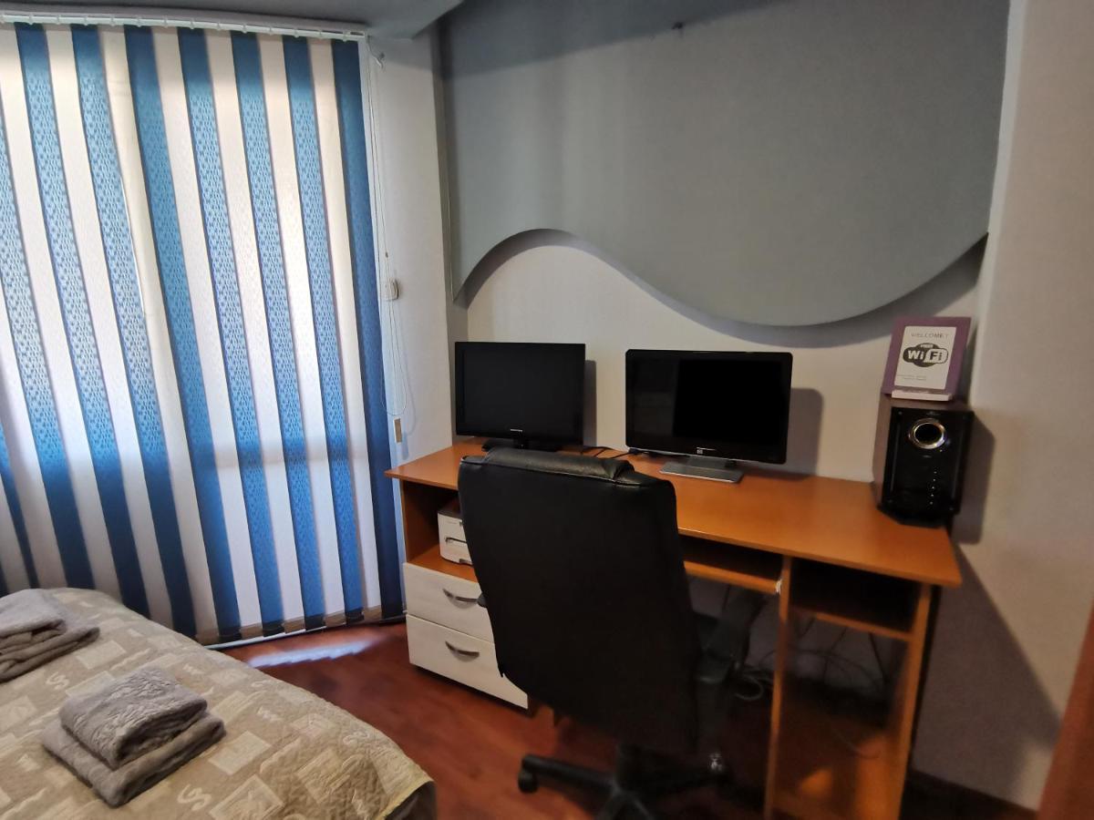 Central Apartment Targovishte Luaran gambar