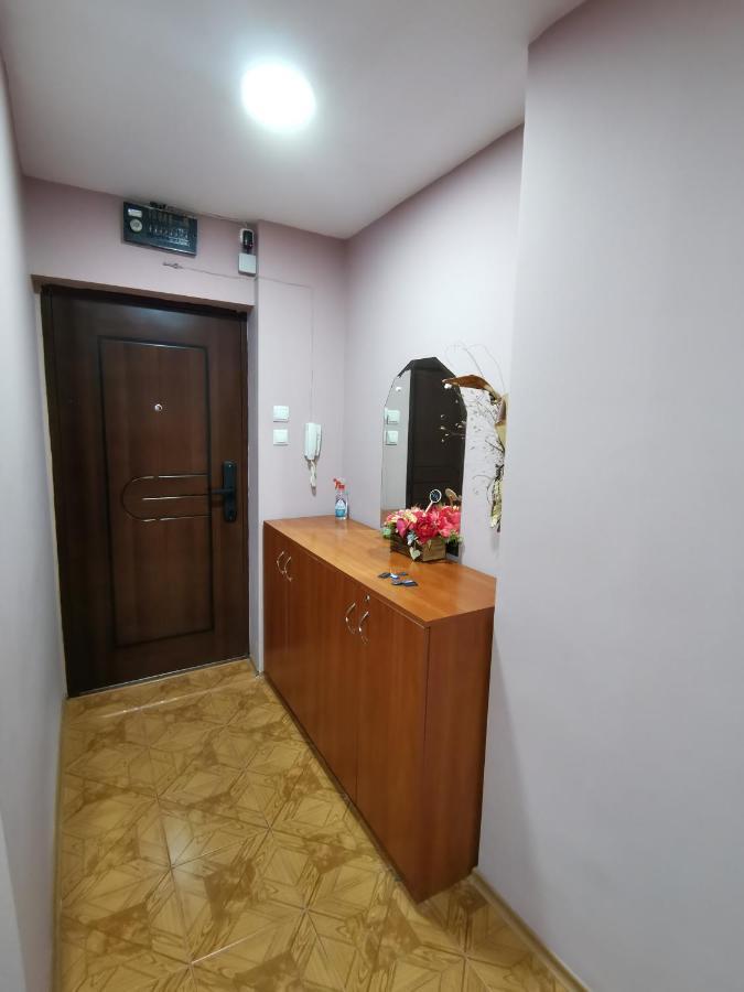 Central Apartment Targovishte Luaran gambar