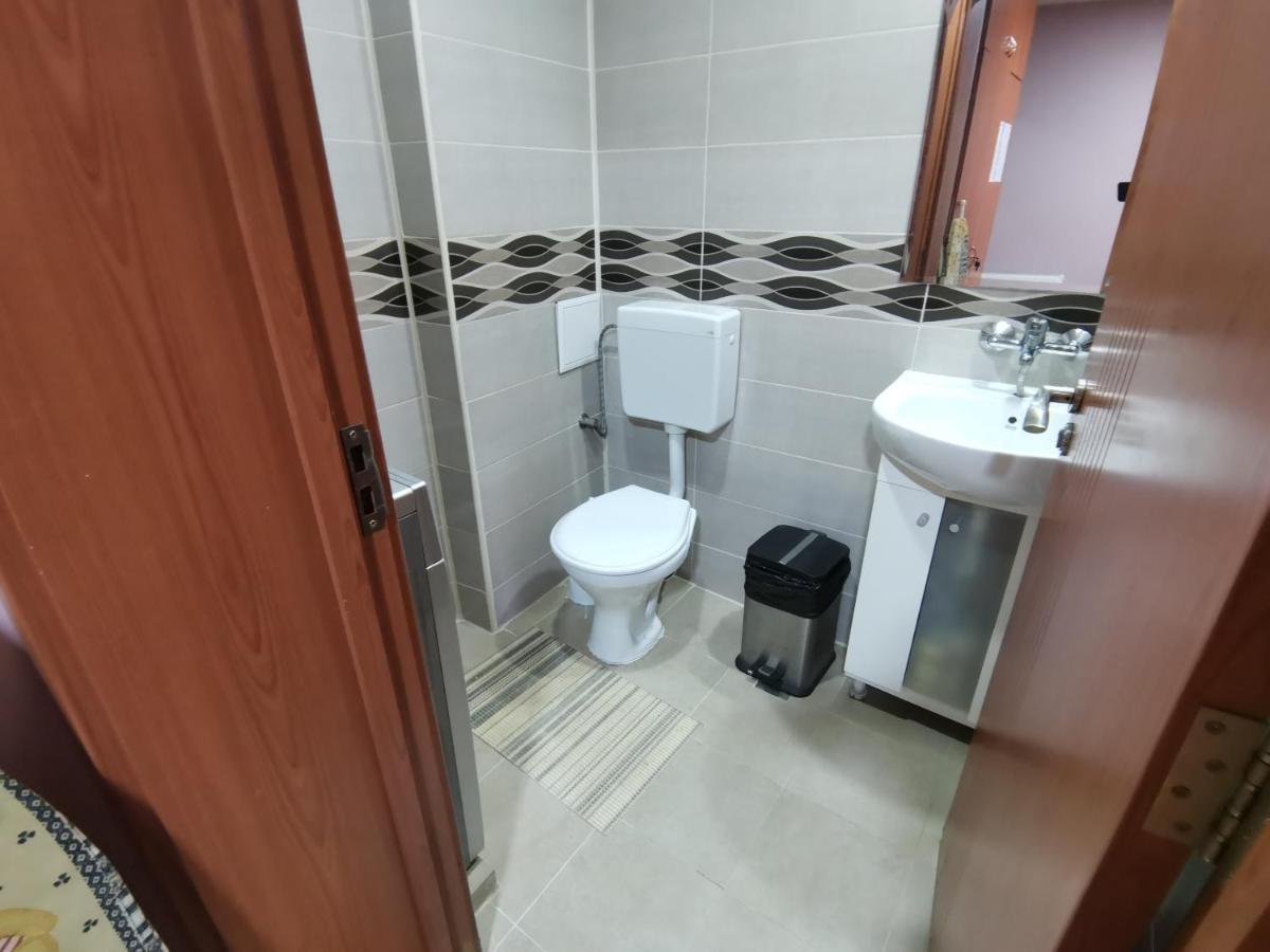 Central Apartment Targovishte Luaran gambar
